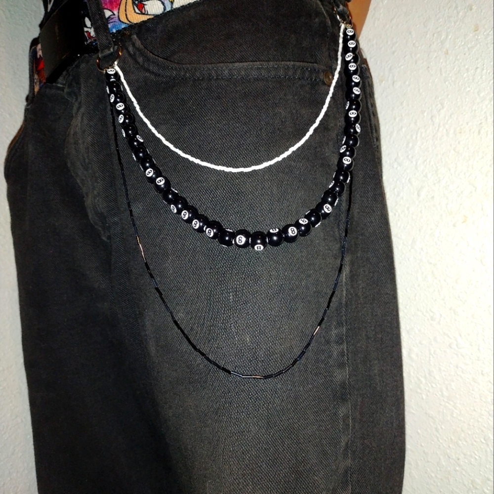 8Ball Wallet chain